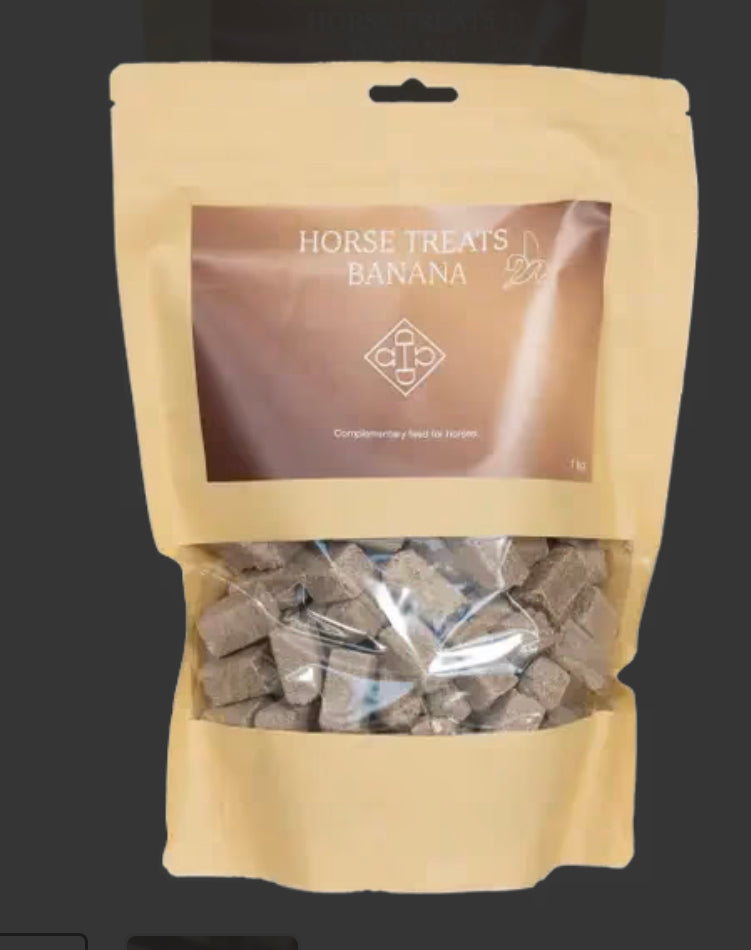 Grooming Deluxe Horse Treats Banana