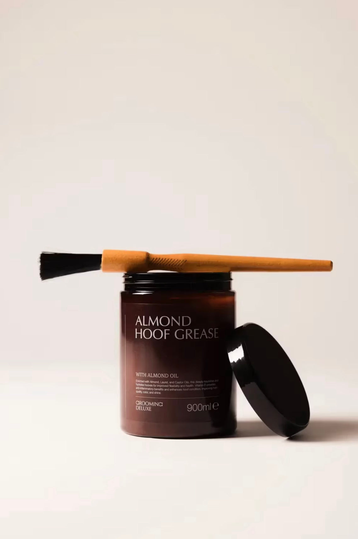 Grooming Deluxe Almond Hoof Grease 900ML