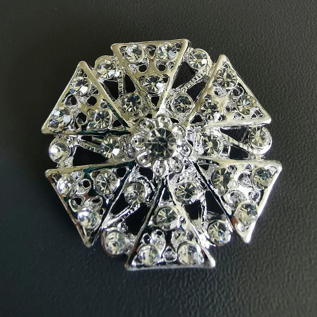 Brosje utsprunget blomst - triangel (liten)