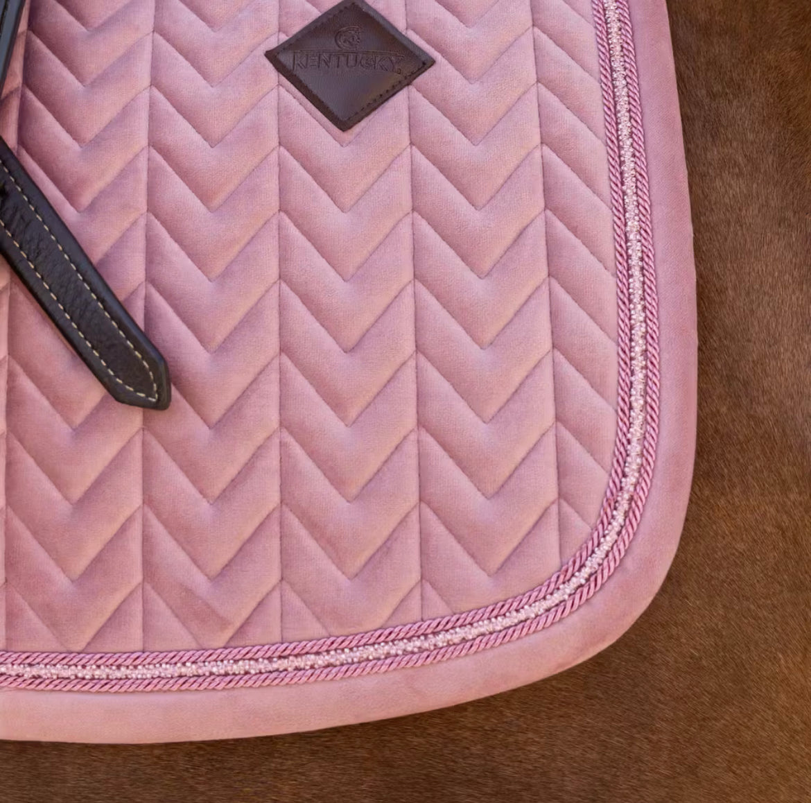 Kentucky Saddle Pad Velvet Mini Pearls Jumping - Old Rose - Full