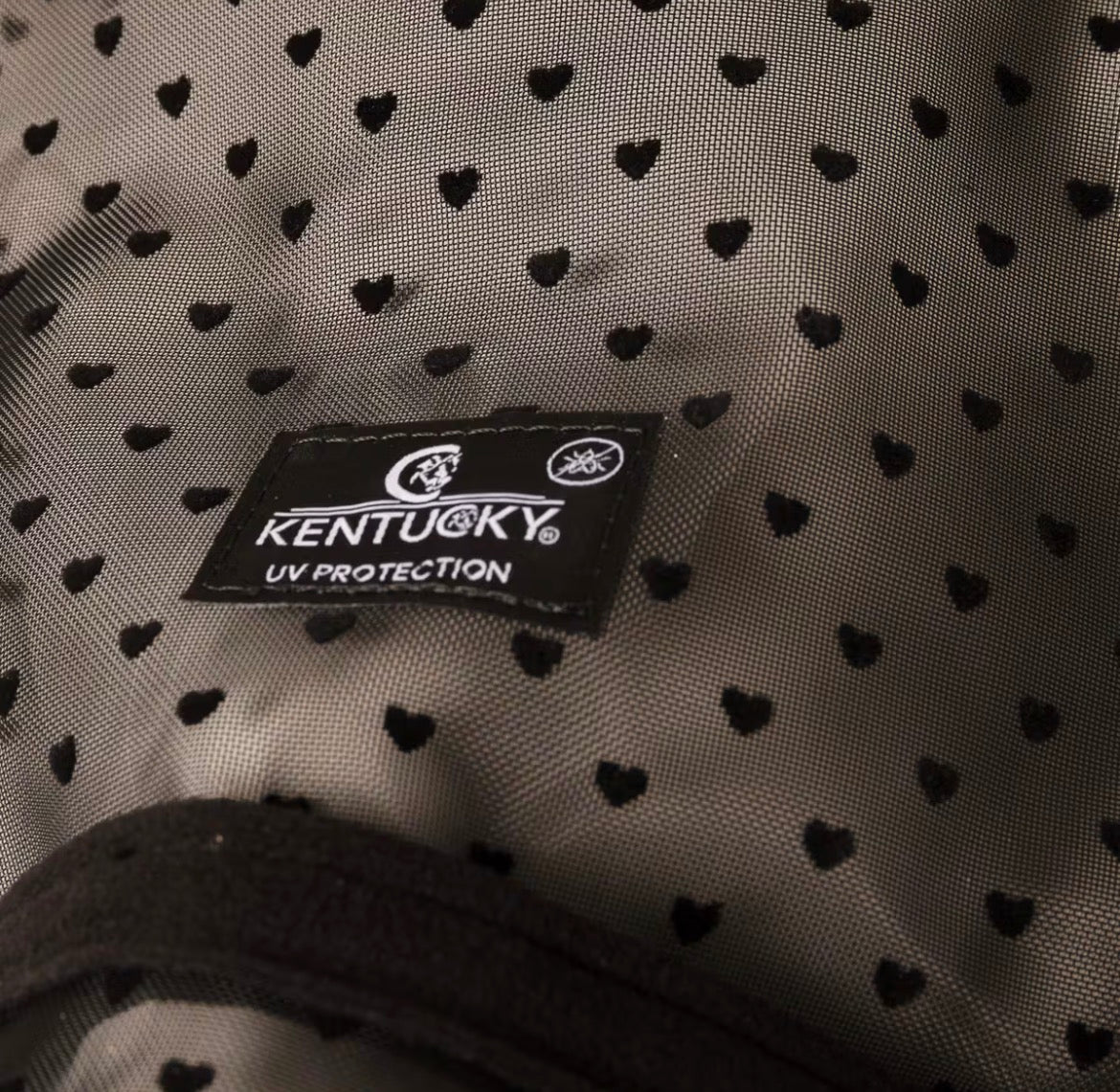 Kentucky Fly Mask Heart w/Ears And Nose Svart